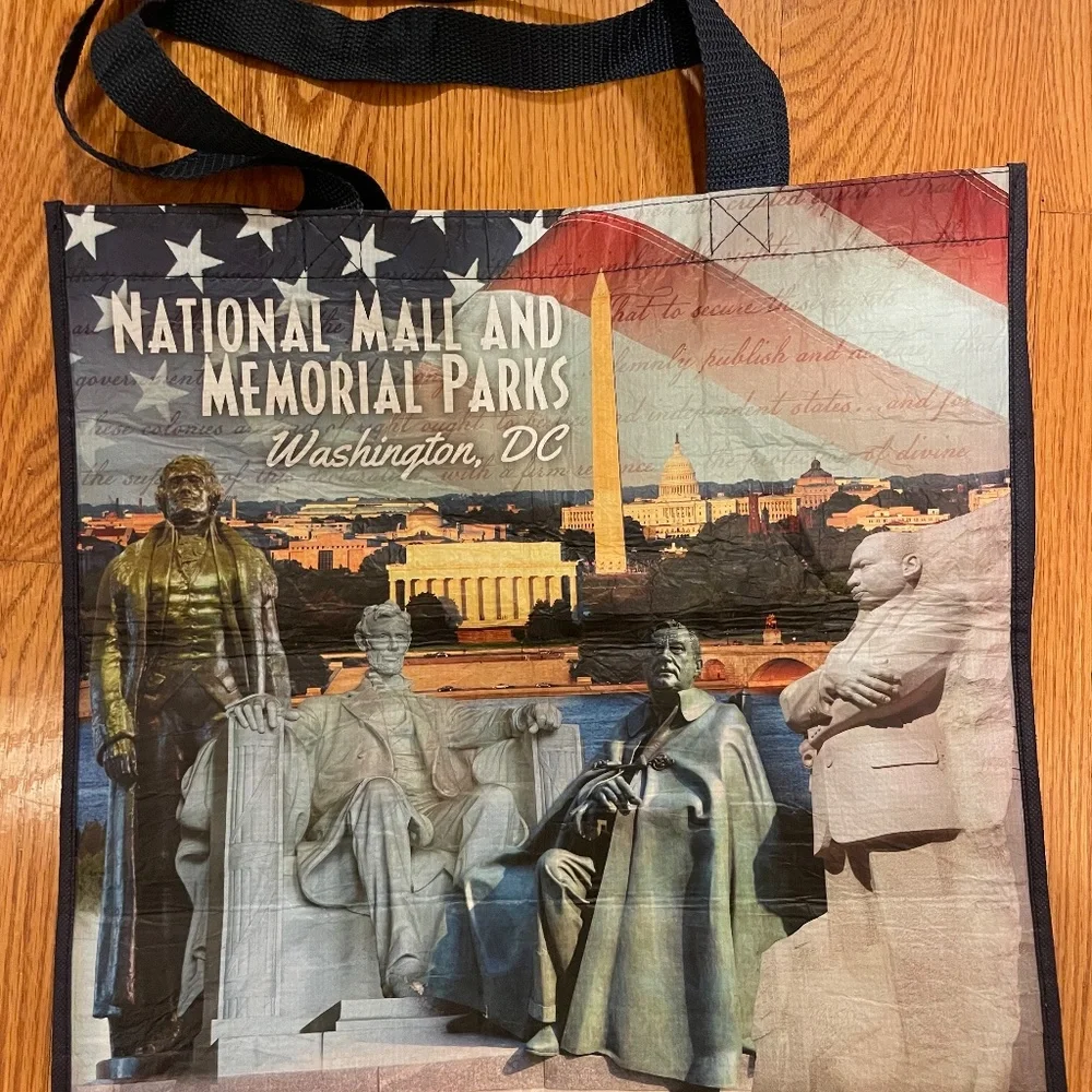 National Mall & Memorial Parks tote bag